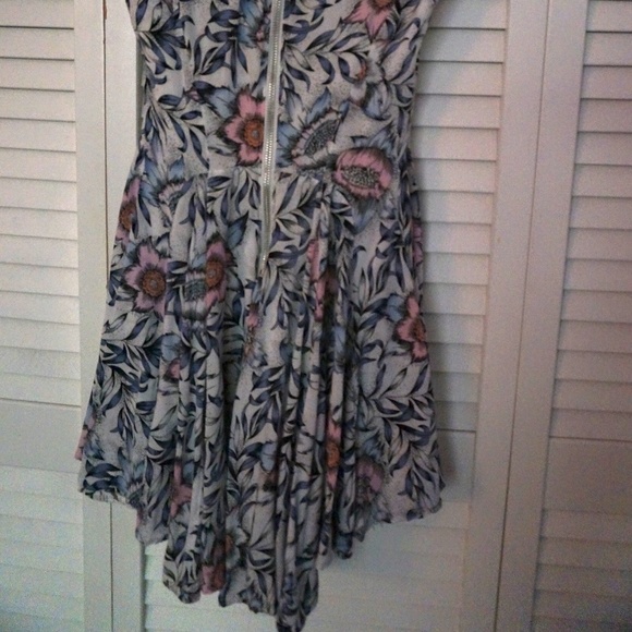 H&M Blue & Pink Flower Pattern Sleeveless Dress - Picture 4 of 5